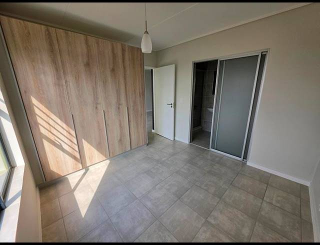 2 BEDROOM PROPERTY TO RENT IN MOOIKLOOF